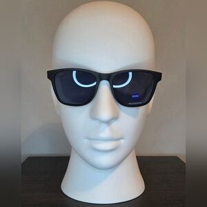 Zeiss LightPro Polarized Sunglasses Black Blue Lens NWT w/ Case